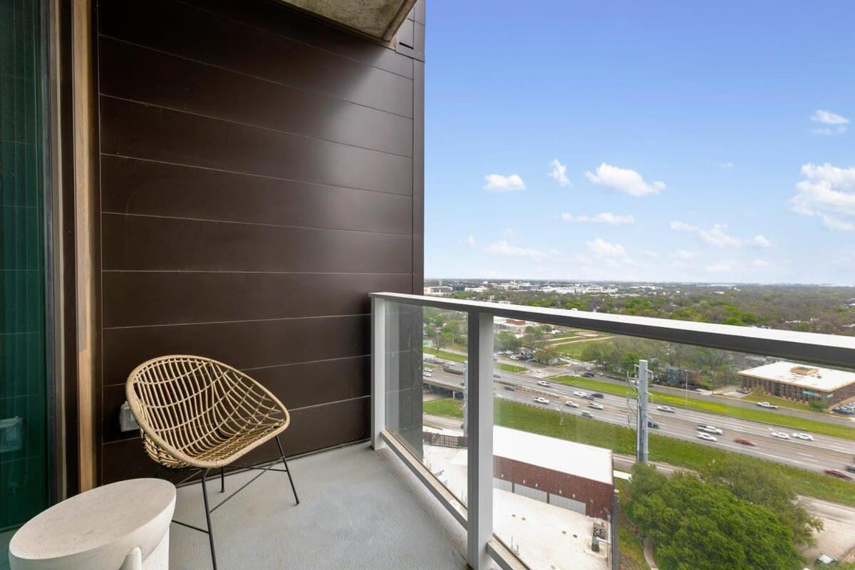 Luxe Condo In Downtown Austin Exterior photo